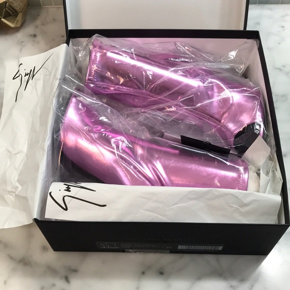 NWT 7.5 Giuseppe Zanotti Fuchsia Open Toe Boot - Picture 3 of 8